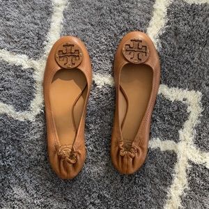 Nude ballet flats - Tory Burch - Size 11!